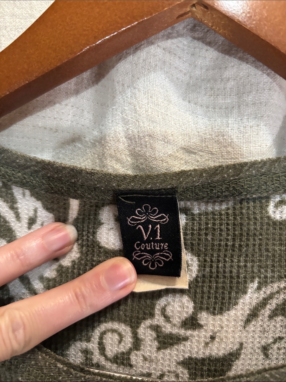 Women's Olive Green Waffle knit Long Sleeve Tunic Top Swirl Print Vintage Y2K - Picture 2 of 13